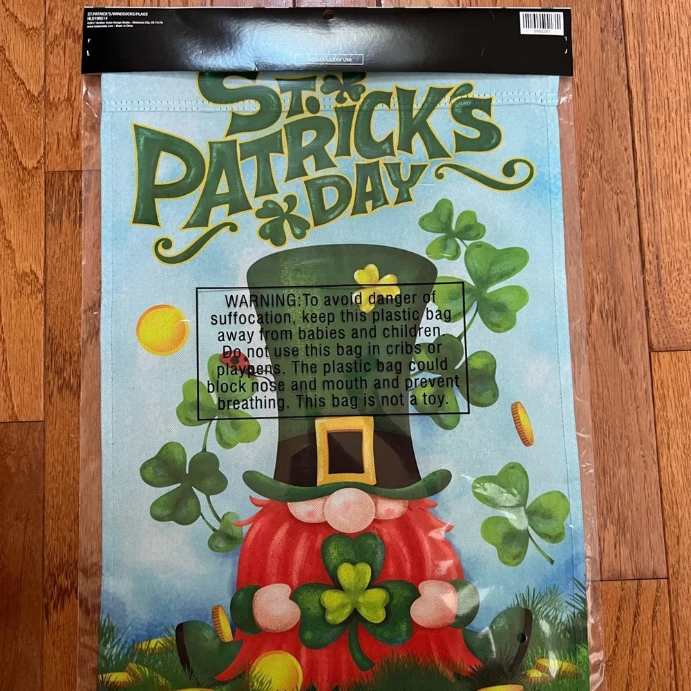 St. Patrick's Day Garden Flag with Green Shamrocks Double sided